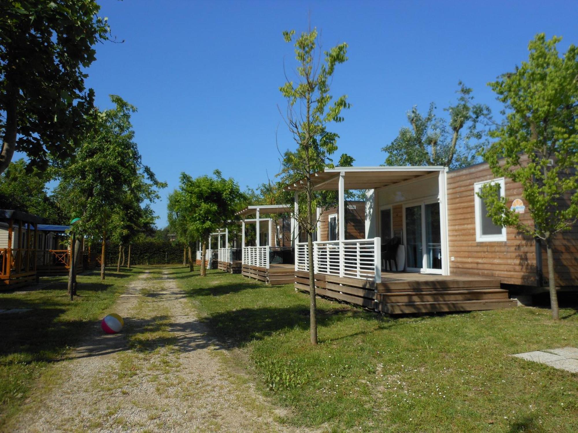 Albatross Mobile Homes On Camping San Francesco Duna Verde Ngoại thất bức ảnh